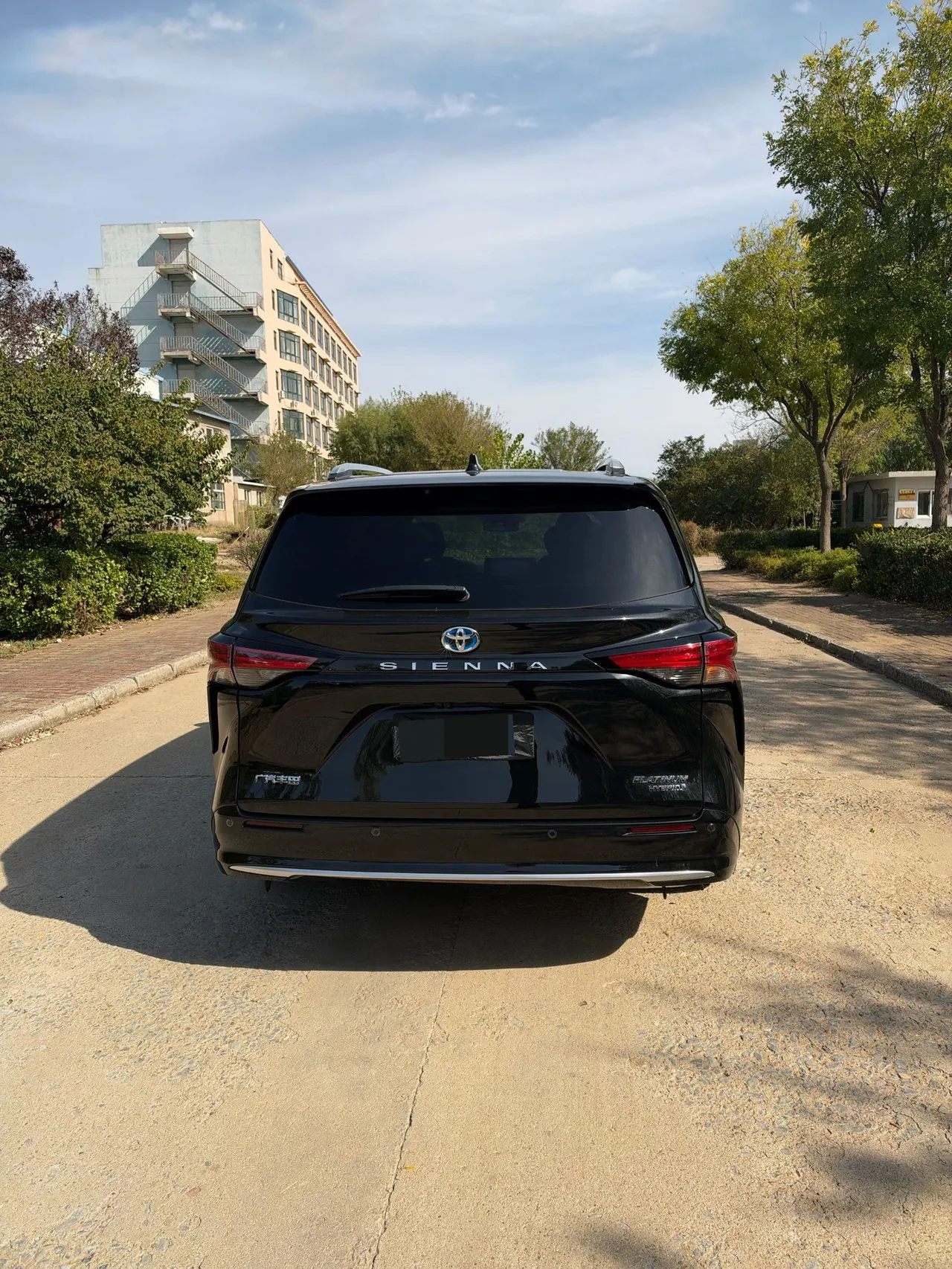 Toyota 2021 Sana 2.5 Stepless Platinum Edition Automatic Transmission 12