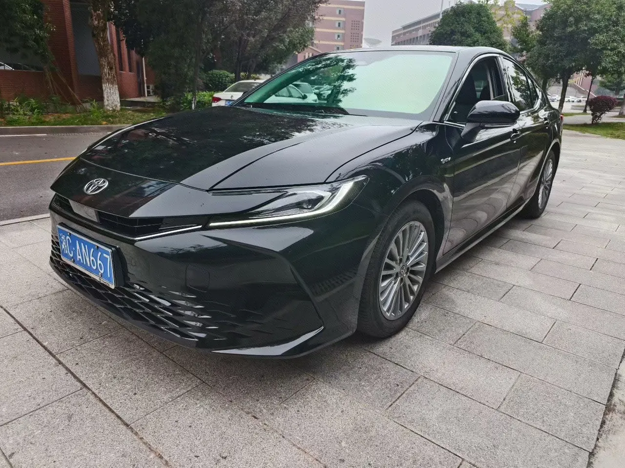 Open image lightbox: Toyota 2024 Camry Dual Engine 2.0HE Stepless Elite Automatic Gear