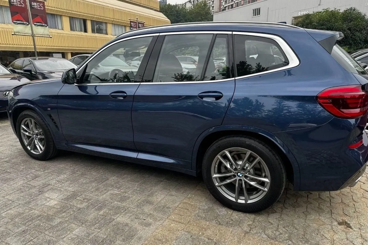 BMW 2020 X3 xDrive25i 2.0T M sports suit automatic gear 2