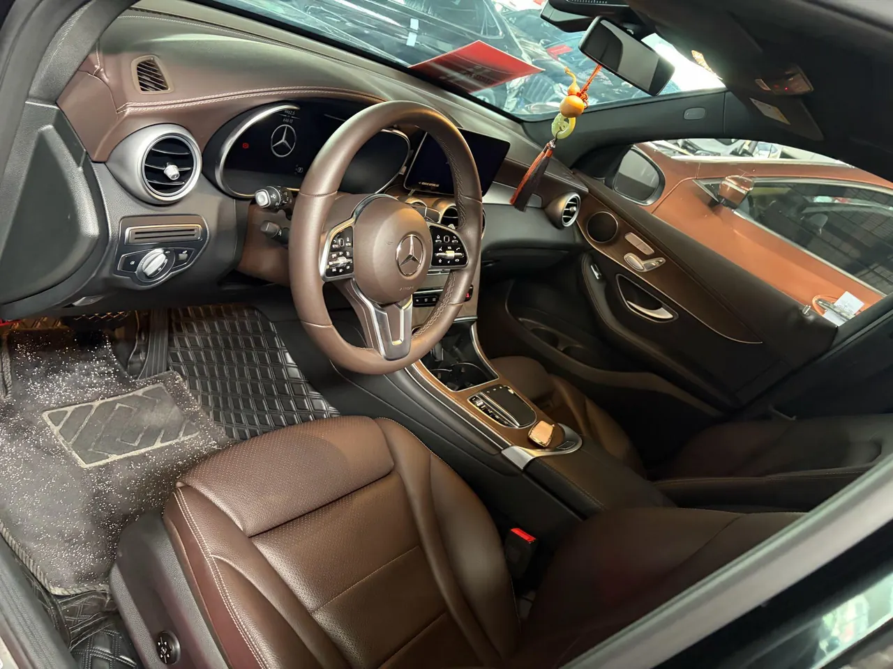 Mercedes Benz 2022 GLC 300 L 4MATIC 2.0T Dynamic (Modified) Automatic Gear 5