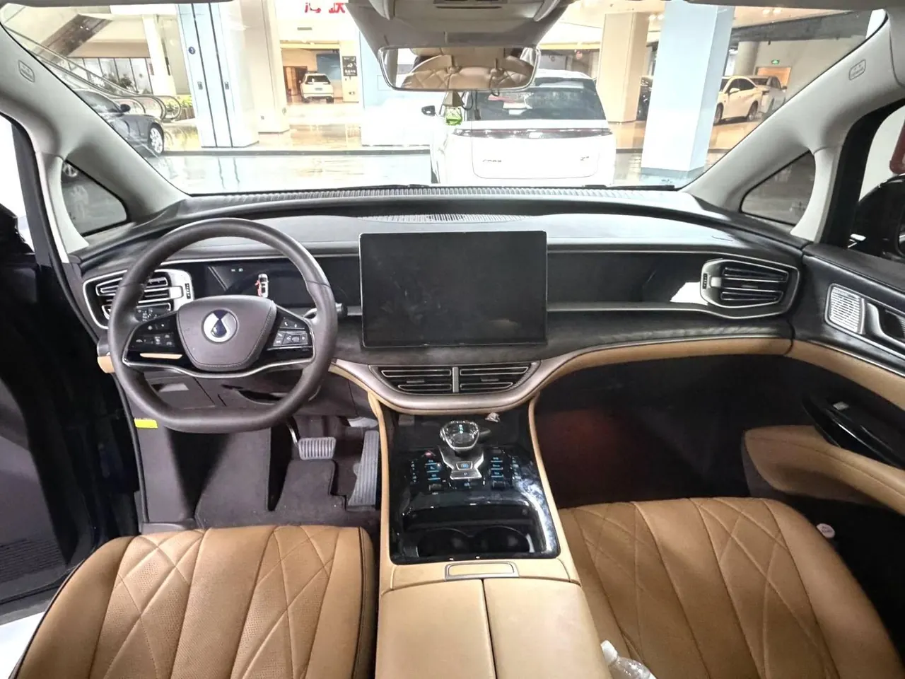 Denza 2024 Denza D9 DM-i 1.5T stepless 980 four-wheel drive flagship automatic gear 5