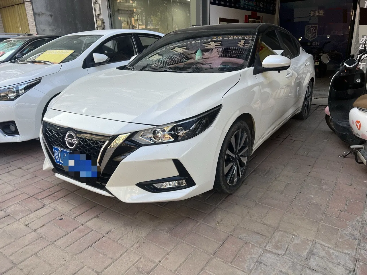 Открыть галерею: Nissan 2022 Sylphy e-POWER 1.2 Super Zhilian PLUS Automatic Gear