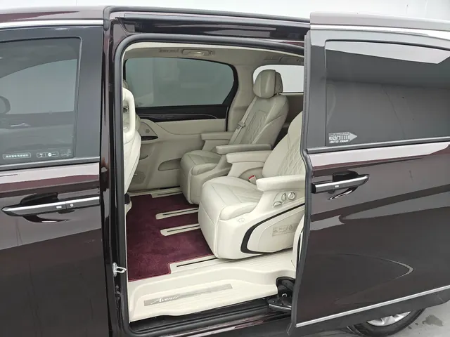 Buick 2020 GL8 Avenir 2.0T Seven-seat Pro-Li Edition Automatic Gear 4