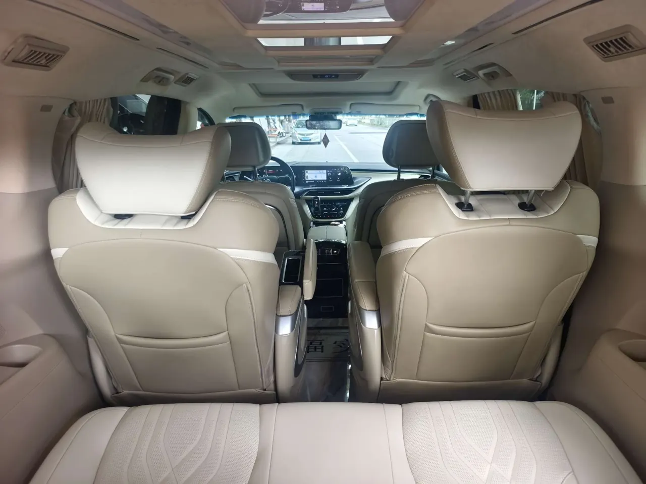 Buick 2022 GL8 ES Lu Zun 2.0T 653T Comfortable Automatic Gear 12