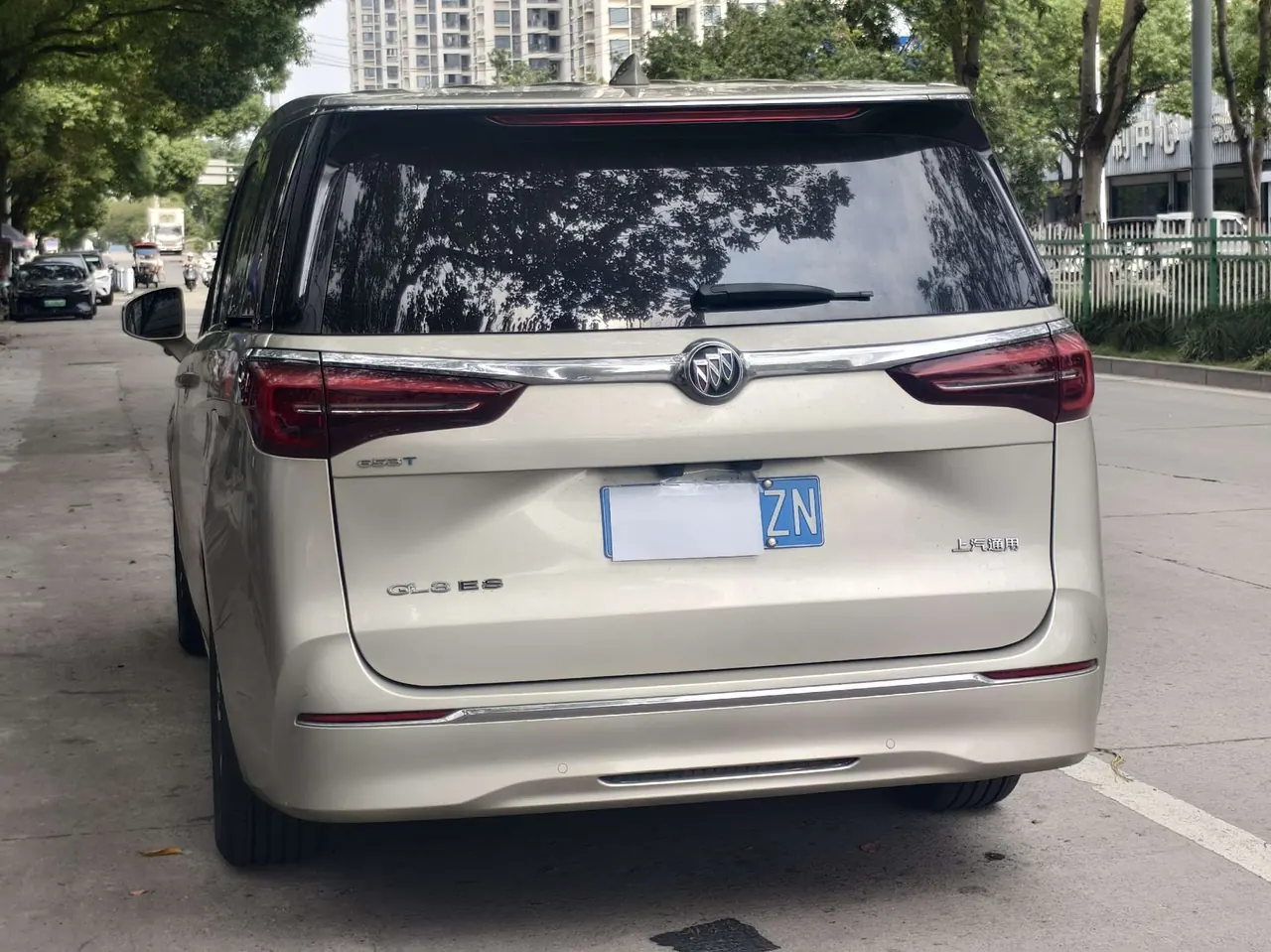 Buick 2022 GL8 ES Lu Zun 2.0T 653T Comfortable Automatic Gear 4