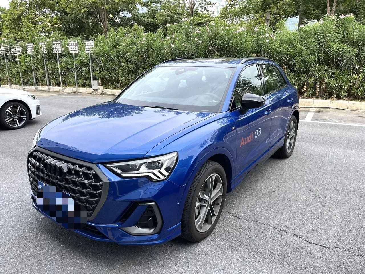 Open image lightbox: Audi 2023 Q3 Sportback 2.0TFSI 45TFSI Quattro Luxury Automatic