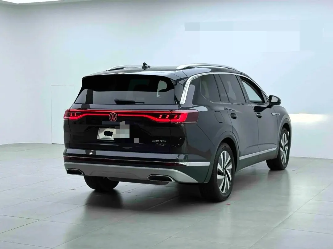 Volkswagen 2022 model range 2.0TSI 380TSI four-wheel drive luxury version Pro7 automatic gear 3