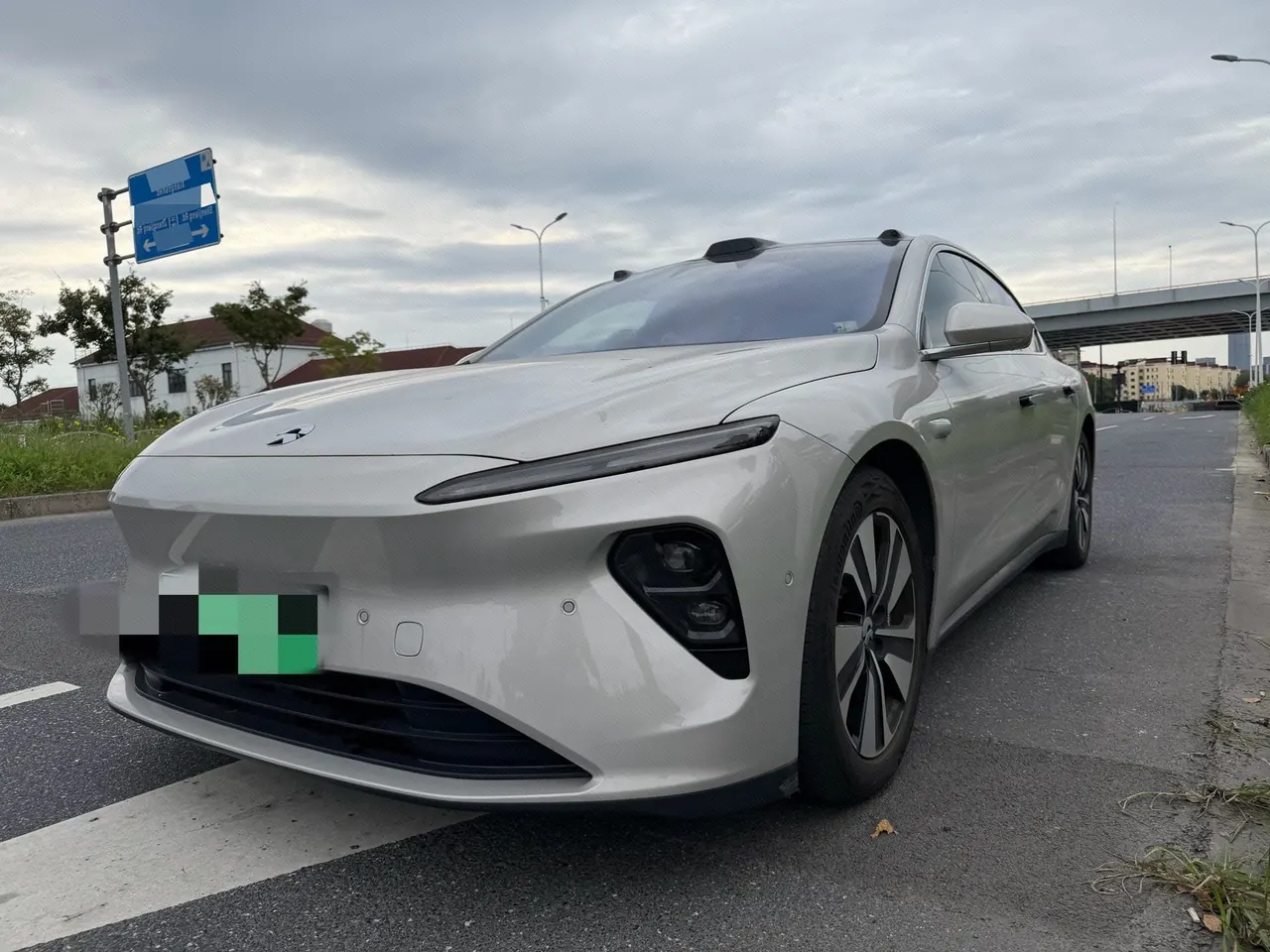 NIO 2023 ET7 75kWh automatic gear - View 1