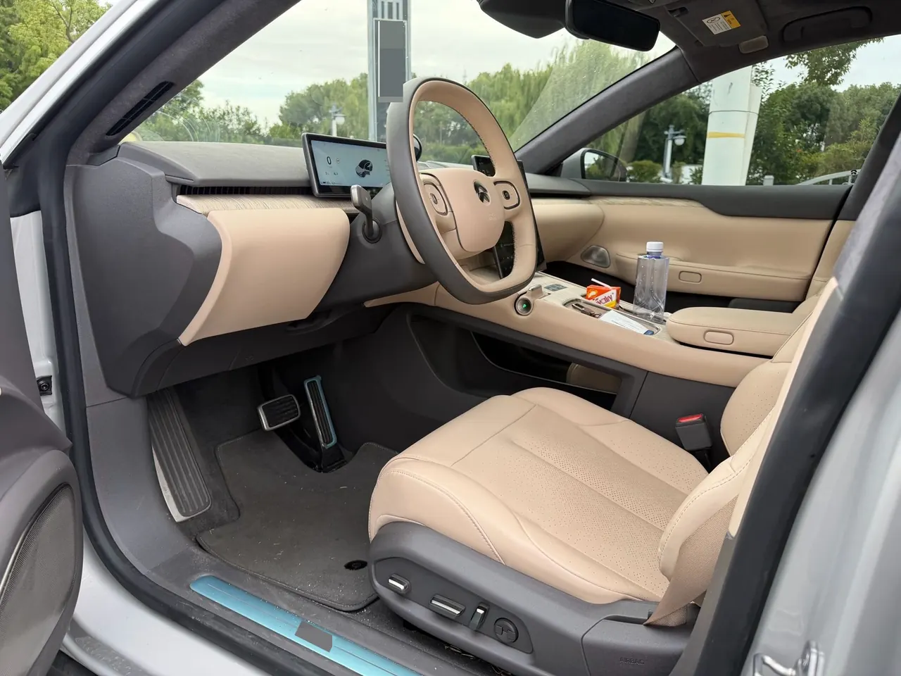 NIO 2023 ET7 75kWh automatic gear 5