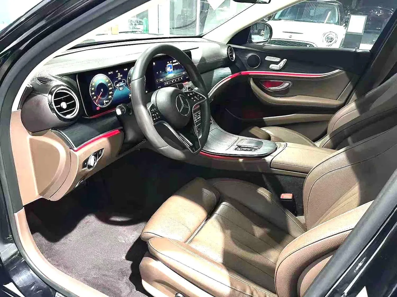 Mercedes Benz E Class 2022 E 300 L 2.0T Fashion (Change 2) Automatic Gear 4