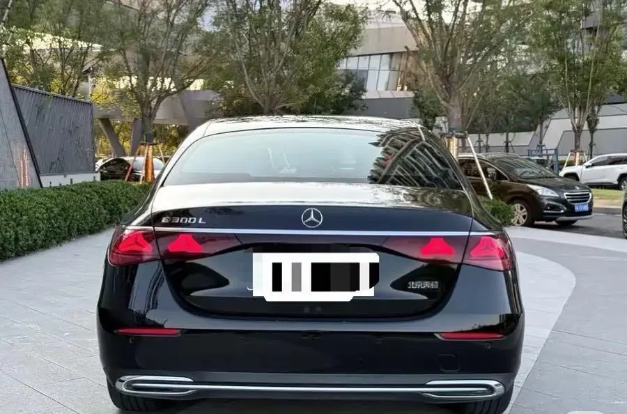 Mercedes Benz E Class 2024 E 260 L 48V 2.0T (modified) automatic gear 8