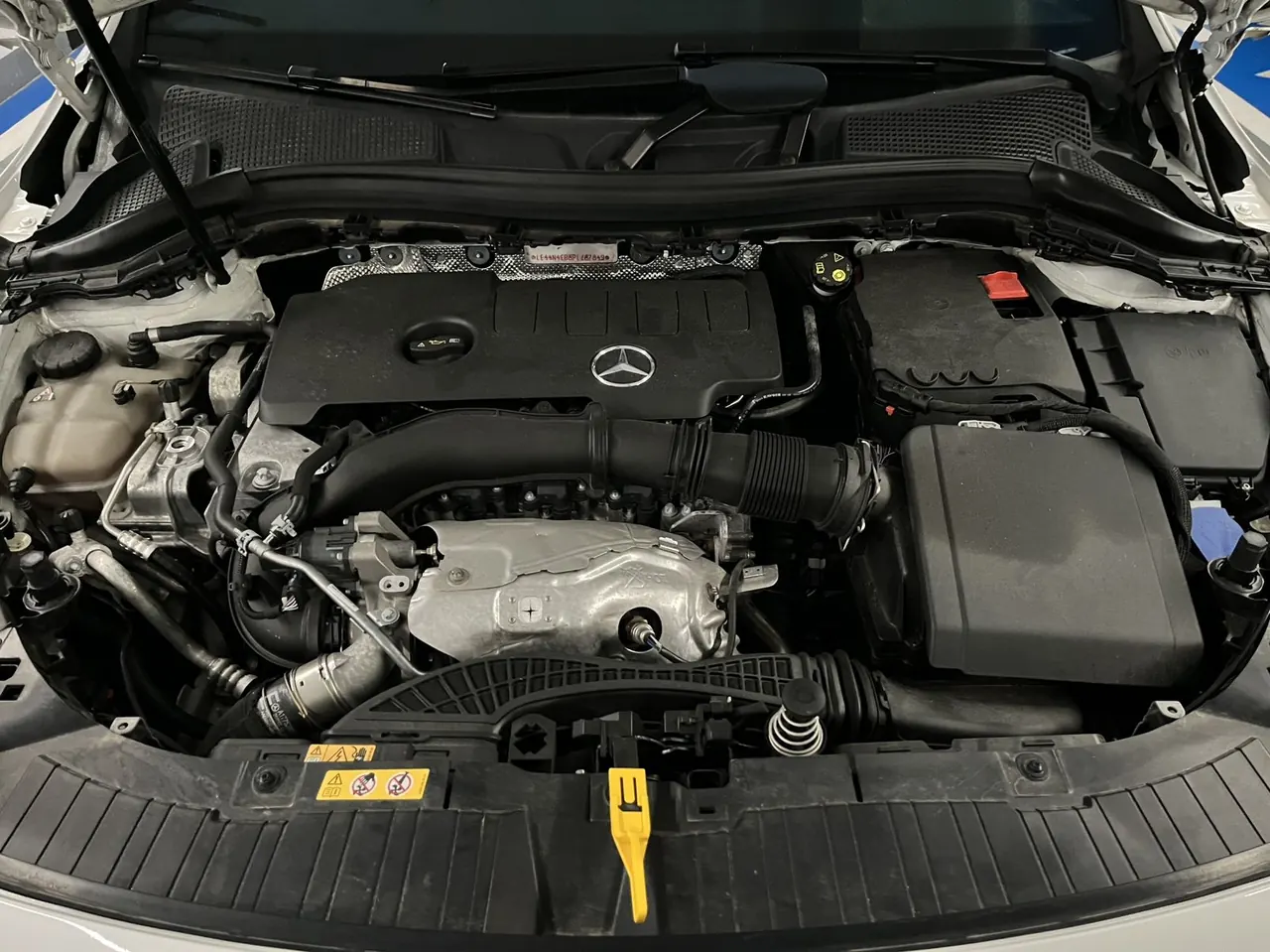 Mercedes Benz 2023 GLA 220 2.0T automatic gear 12
