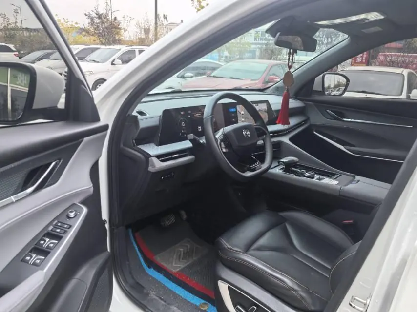 ChangAn 2022 CS75 PLUS 1.5T Honorable Automatic Gear 3