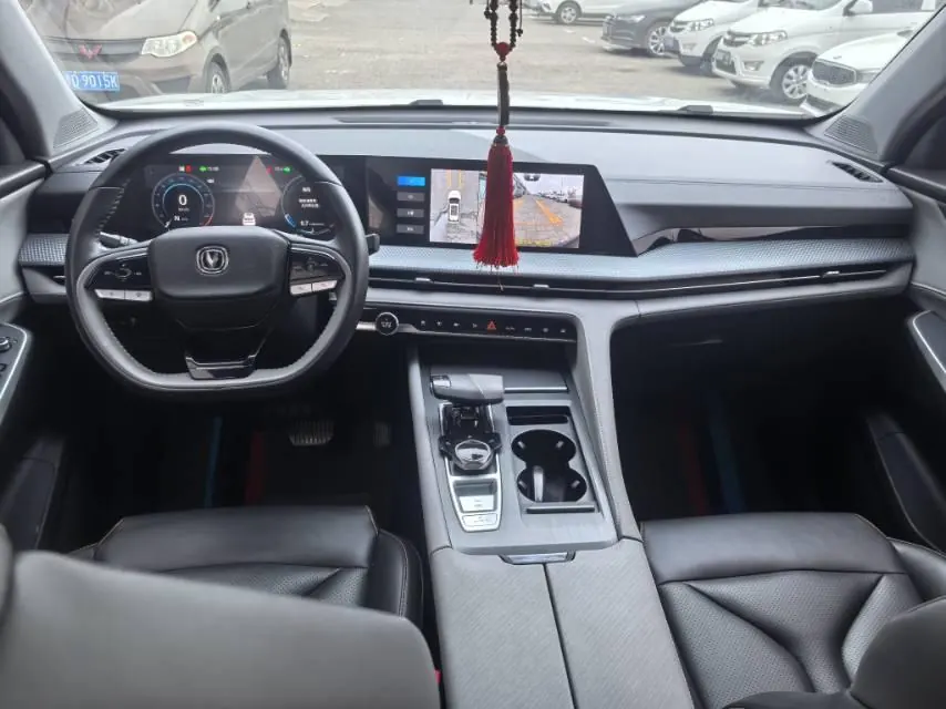 ChangAn 2022 CS75 PLUS 1.5T Honorable Automatic Gear 4
