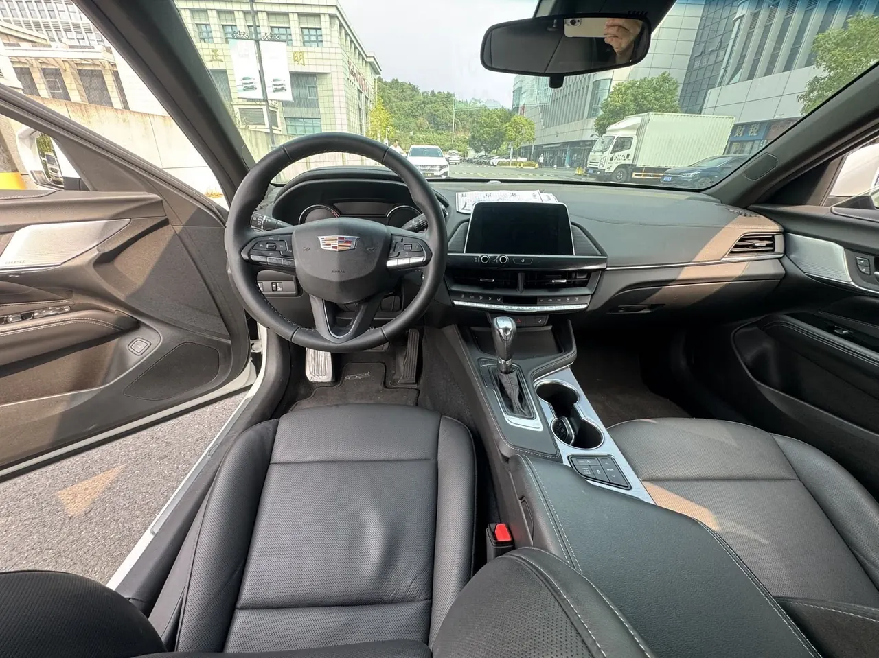 Cadillac 2022 CT4 2.0T 28T luxury automatic gear 9