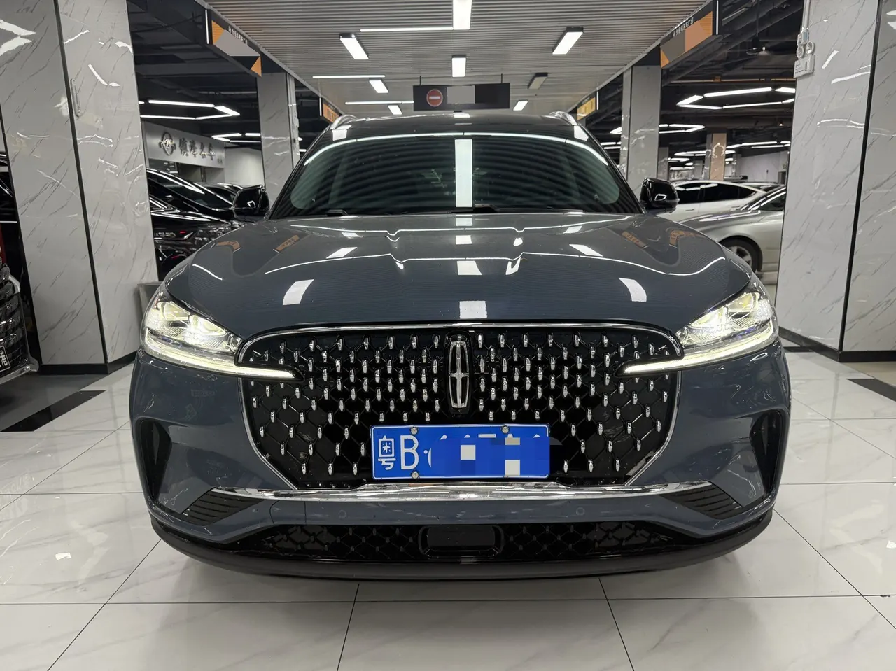 Lincoln 2024 Aviator 3.0T V6 4-wheel Luxury Edition 6-seat Automatic Gear 2