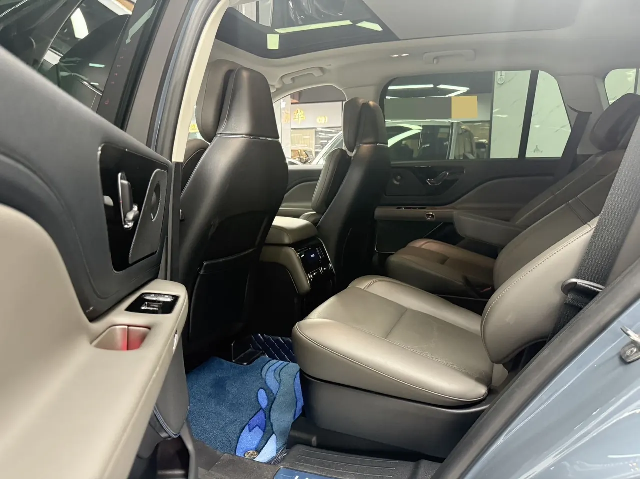 Lincoln 2024 Aviator 3.0T V6 4-wheel Luxury Edition 6-seat Automatic Gear 4