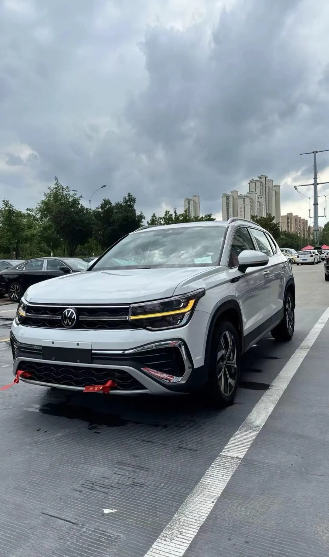 Открыть галерею: Volkswagen 2023 Tuyue 1.5TSI 300TSI Two-Drive Full Moon Edition Automatic Gear