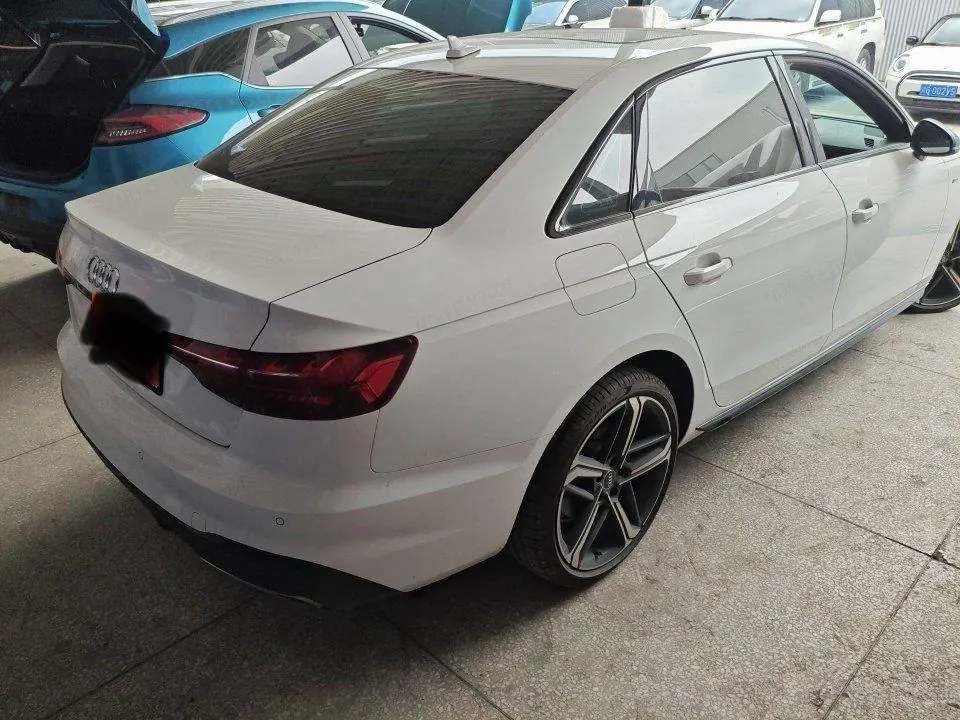 Audi 2024 A4L 2.0TFSI 40TFSI Deluxe Dynamic Automatic 4