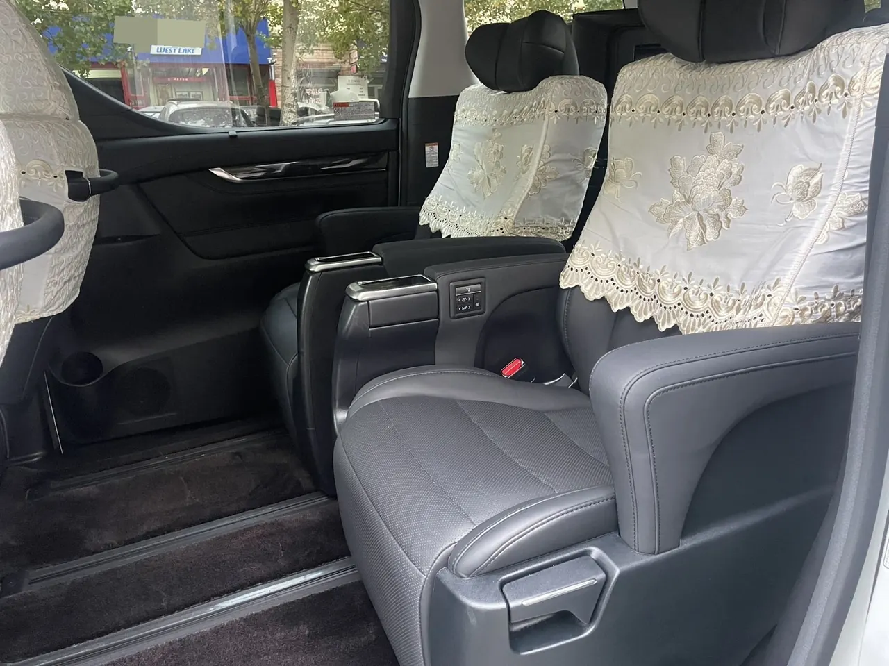Toyota Wilfa (Imported) 2020 Wilfa 2.5 Stepless HV Deluxe Edition Automatic Gear 14