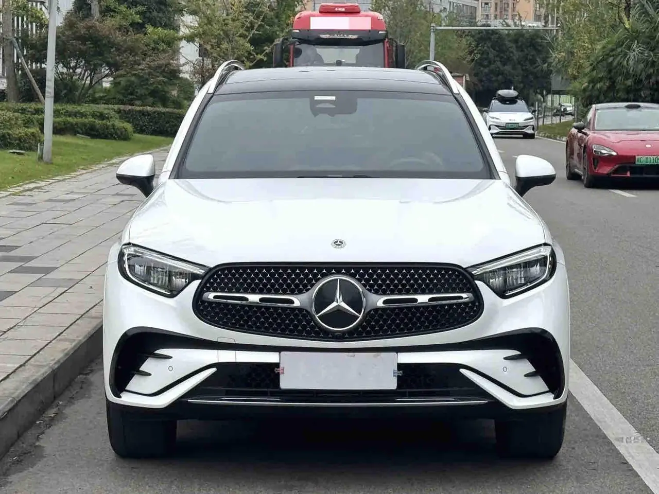 Mercedes Benz 2024 GLC 260 L 4MATIC 48V 2.0T Luxury 5-seat Automatic Gear 2