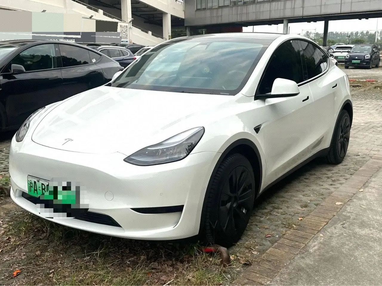 Открыть галерею: Tesla 2022 Model Y rear-wheel drive version (facelift) automatic gear