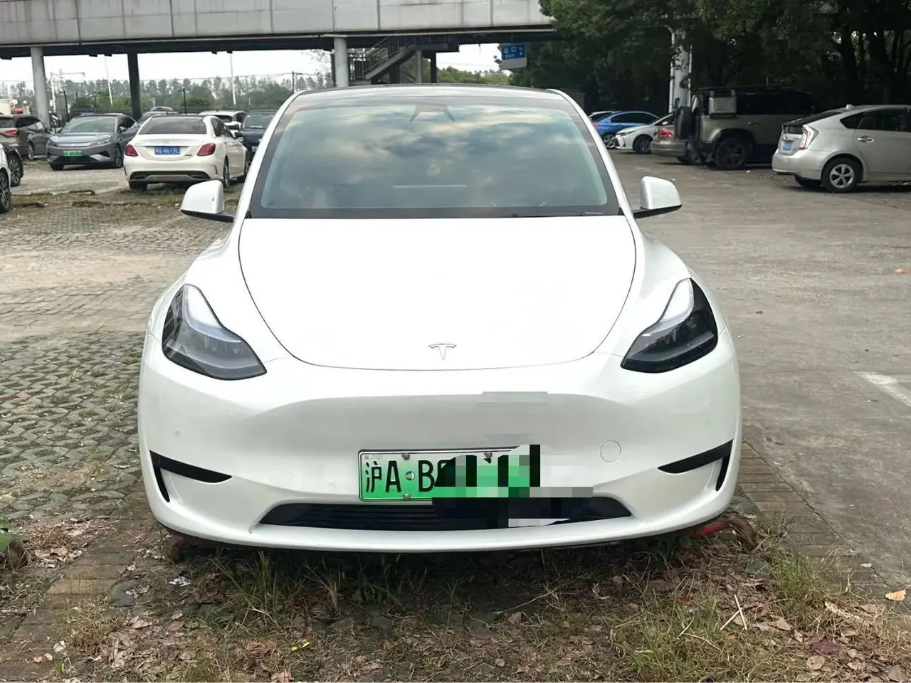Tesla 2022 Model Y rear-wheel drive version (facelift) automatic gear 4