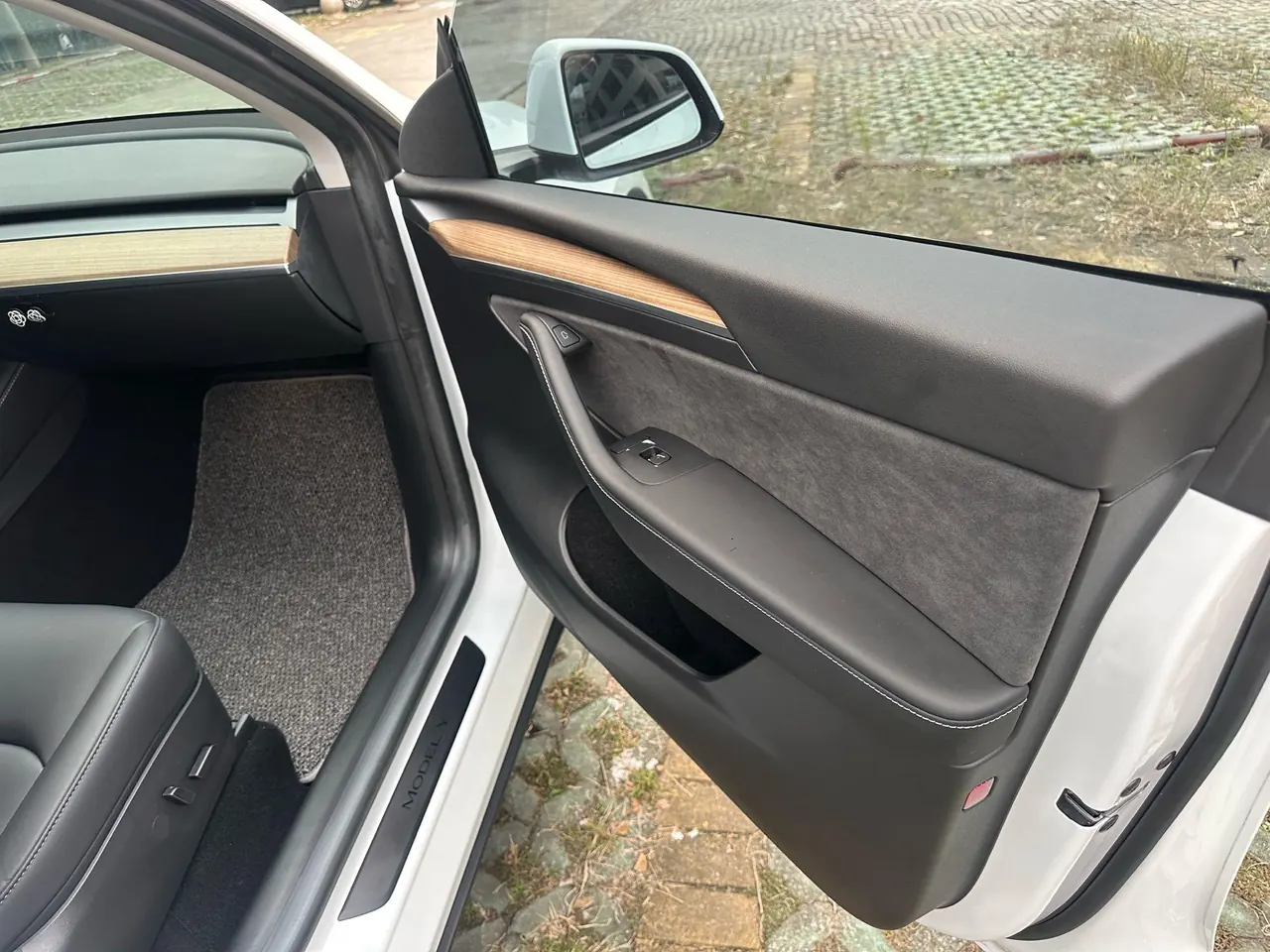Tesla 2022 Model Y rear-wheel drive version (facelift) automatic gear 5