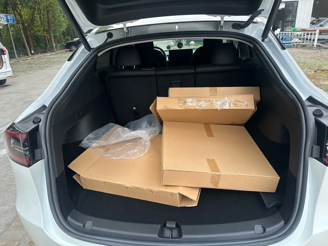 Tesla 2022 Model Y rear-wheel drive version (facelift) automatic gear 7
