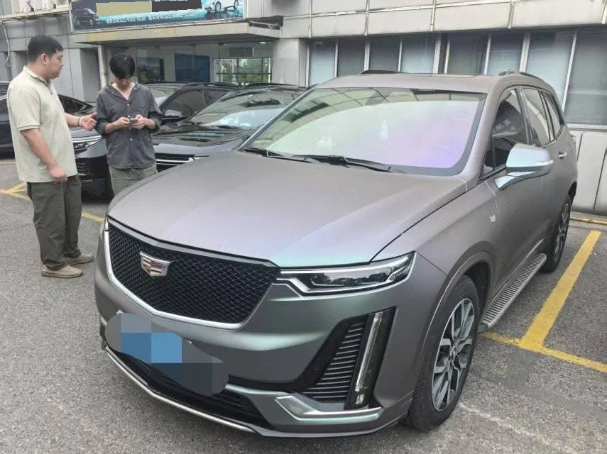 Cadillac 2022 XT6 48V 2.0T 6-seat four-wheel drive luxury automatic gear - View 1