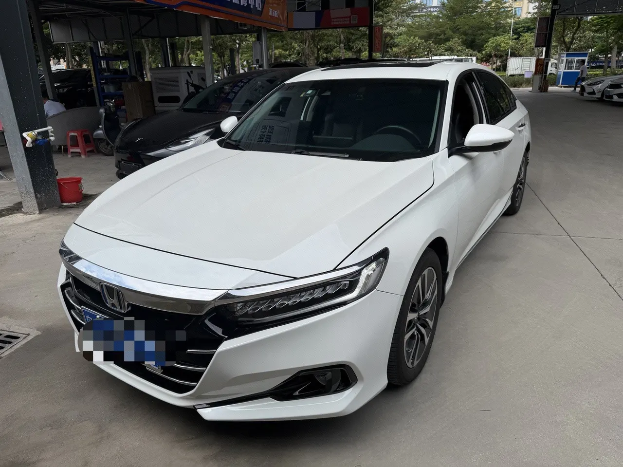打开图片灯箱:Honda 2022 10th Generation Accord Hybrid 2.0 Stepless Sharp Collar Automatic Gear