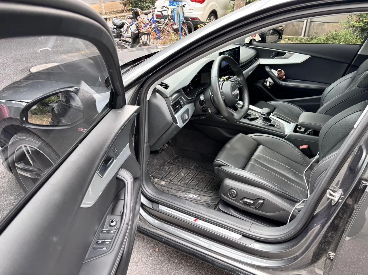 Audi 2022 A4L 2.0TFSI 40TFSI Deluxe Dynamic Automatic 4