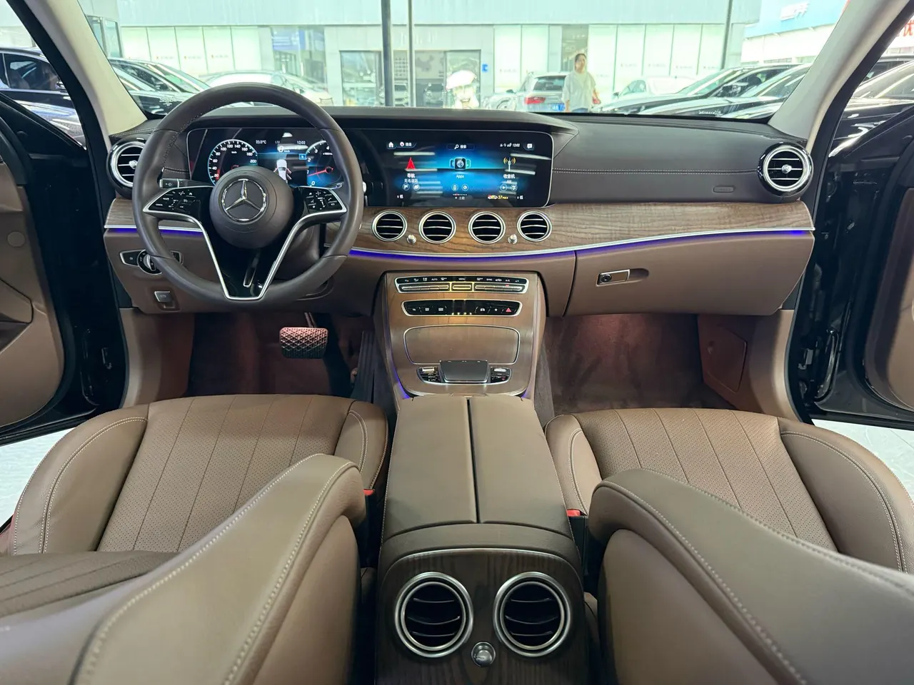 Mercedes Benz E Class 2022 E 300 L 2.0T Luxury (Modified 3) Automatic Gear 3