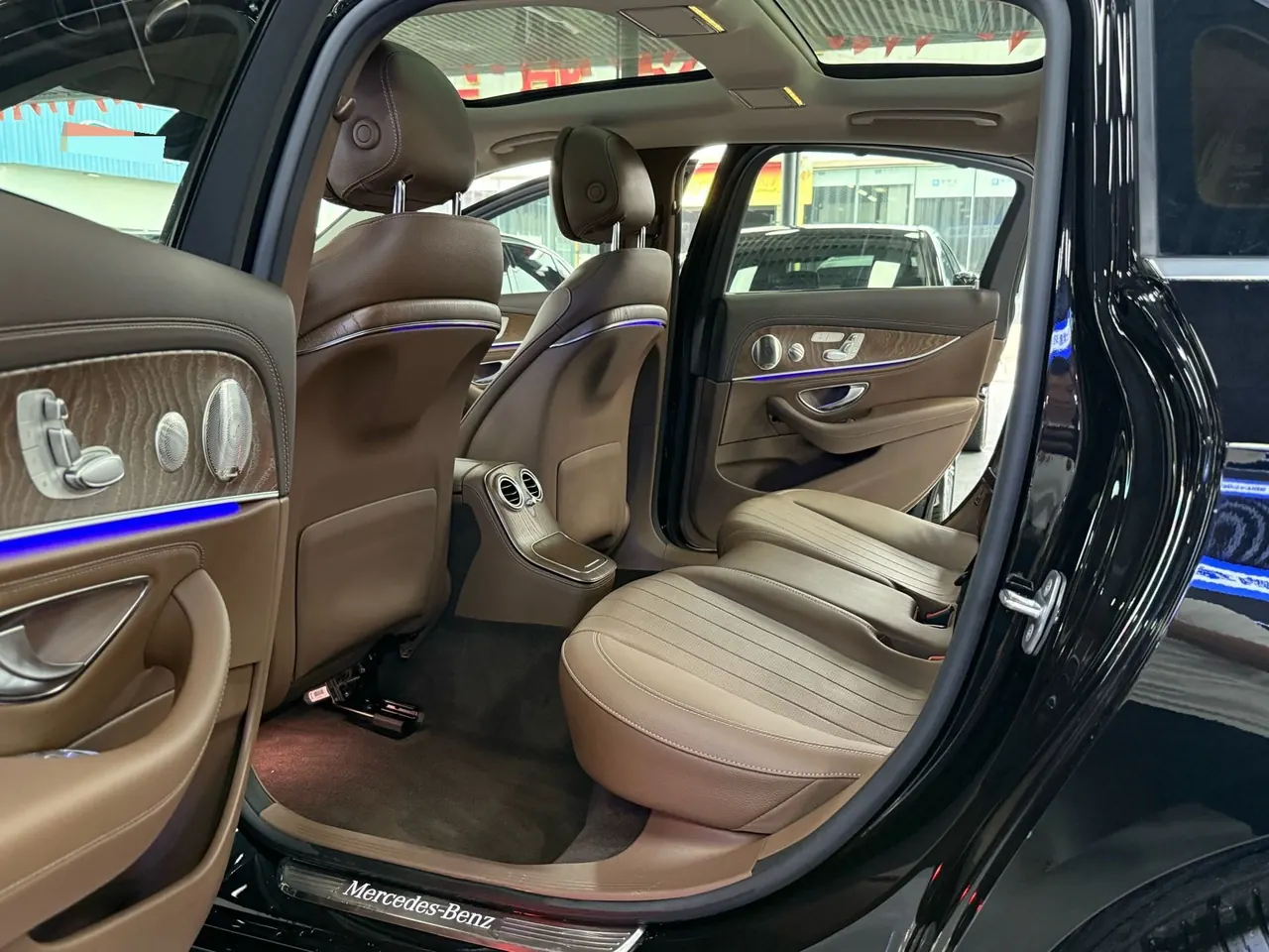 Mercedes Benz E Class 2022 E 300 L 2.0T Luxury (Modified 3) Automatic Gear 6