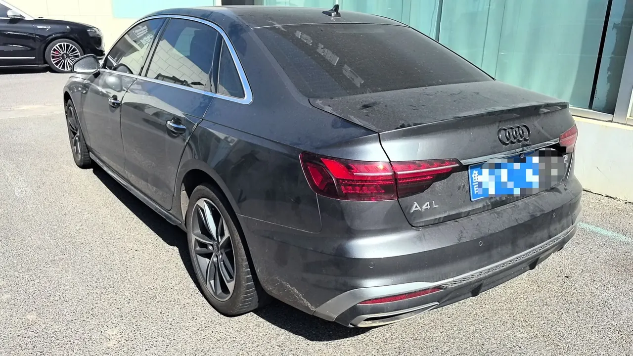 Audi 2022 A4L 2.0TFSI 40TFSI Fashion Dynamic Automatic 6