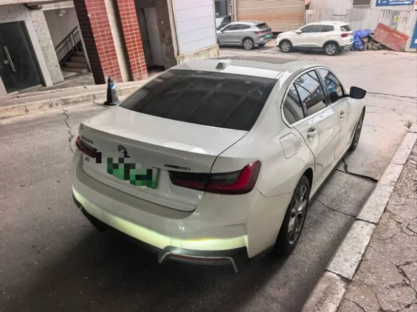 BMW 2022 i3 eDrive 35L automatic gear 5