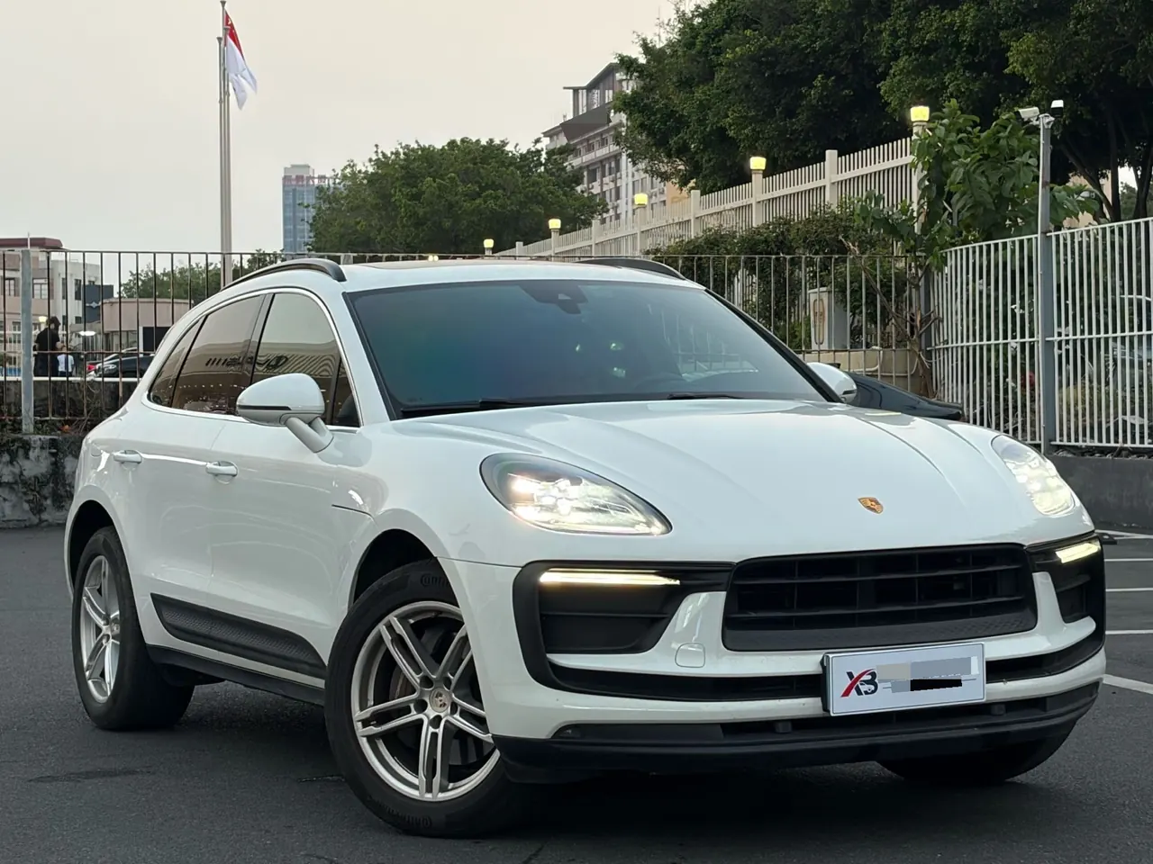 Porsche Macan (Imported) 2022 Macan 2.0T Automatic Gear 5
