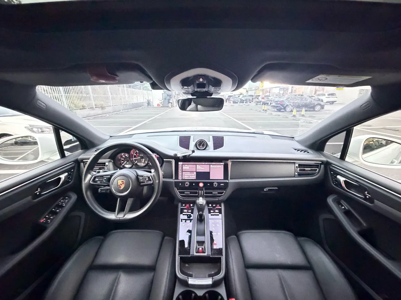 Porsche Macan (Imported) 2022 Macan 2.0T Automatic Gear 9