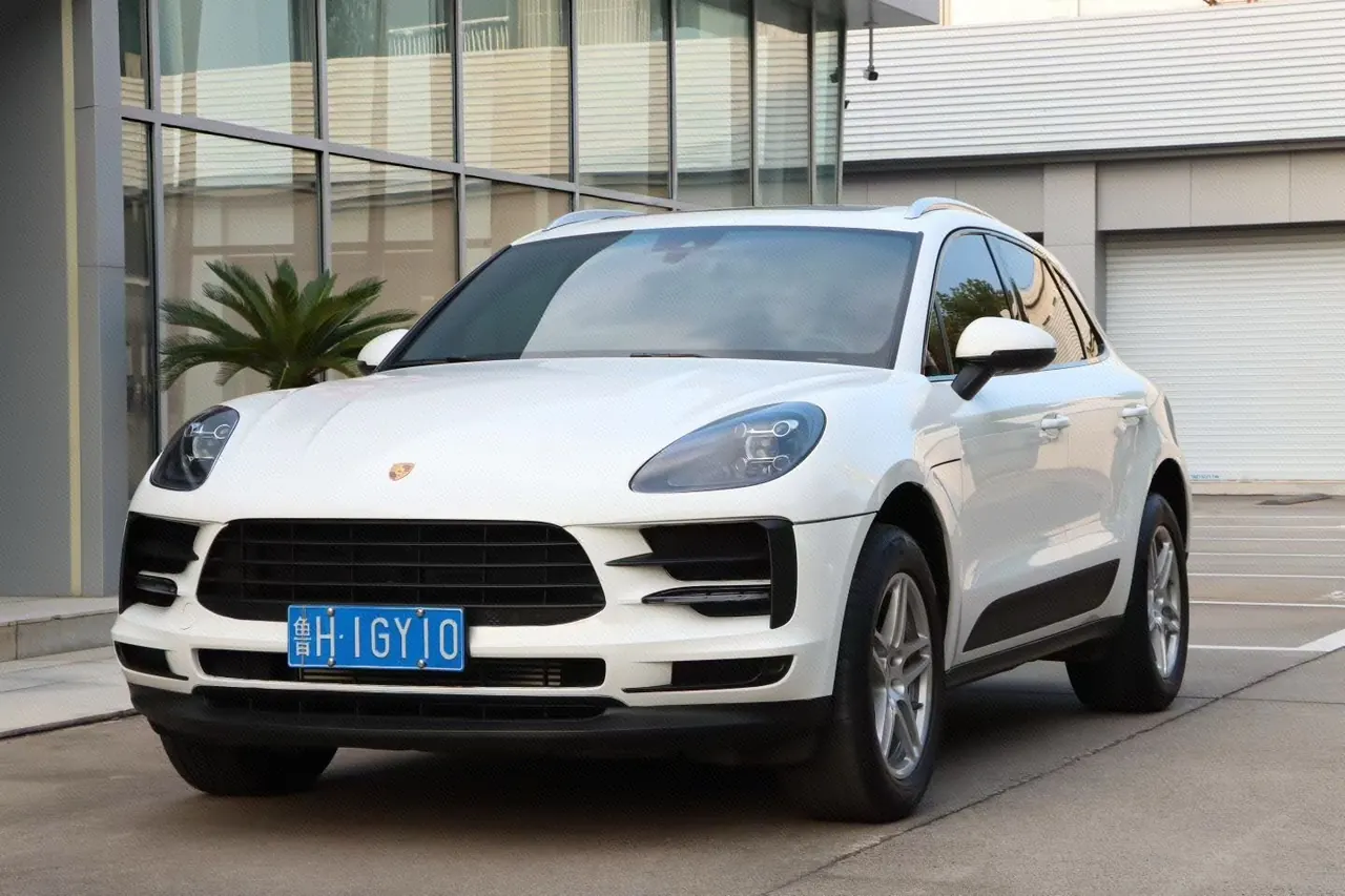 Porsche Macan (Imported) 2020 Macan 2.0T Automatic Gear - View 1