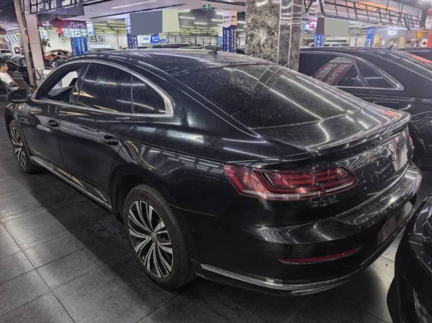 Volkswagen 2020 CC 2.0TSI 330TSI beauty version of automatic gear 3
