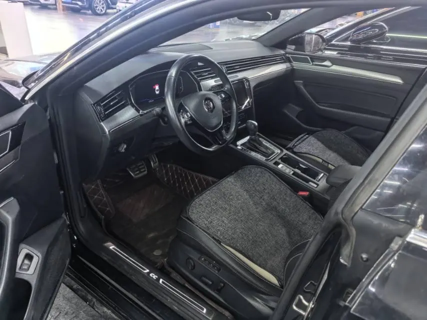Volkswagen 2020 CC 2.0TSI 330TSI beauty version of automatic gear 4