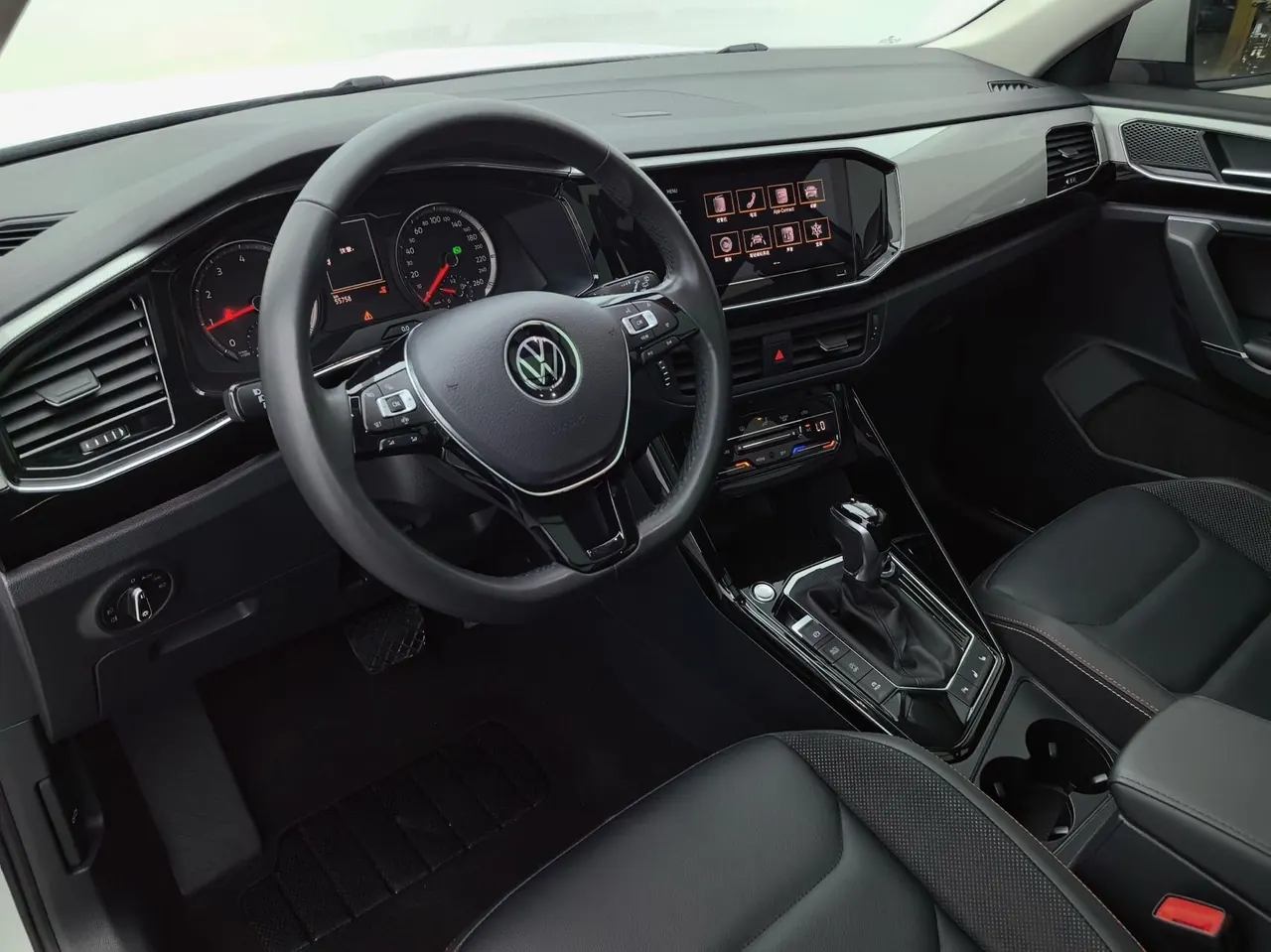 Volkswagen 2020 Tanyue 2.0TSI 330TSI Two-Drive Deluxe Zhilian Edition Pro Automatic Gear 4