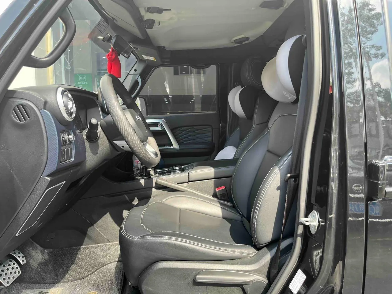 Beijing 2020 BJ40 2.0T Two-Drive City Hunter Version Pioneer Automatic Gear 4
