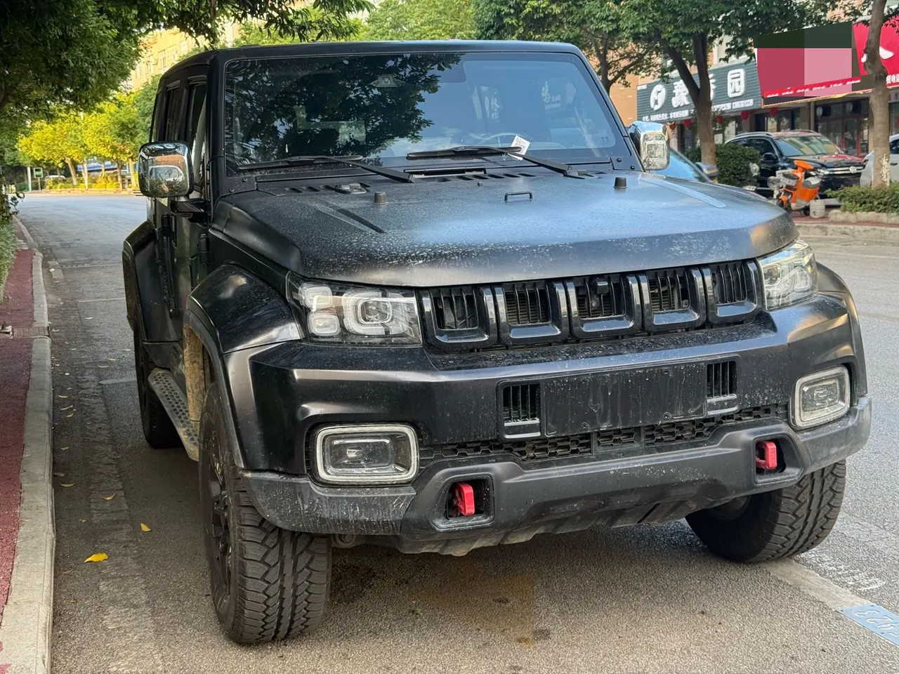 Beijing 2021 BJ40 2.0T four-wheel drive blade hero version pioneer automatic gear 3