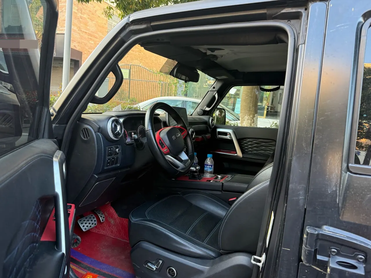 Beijing 2021 BJ40 2.0T four-wheel drive blade hero version pioneer automatic gear 9