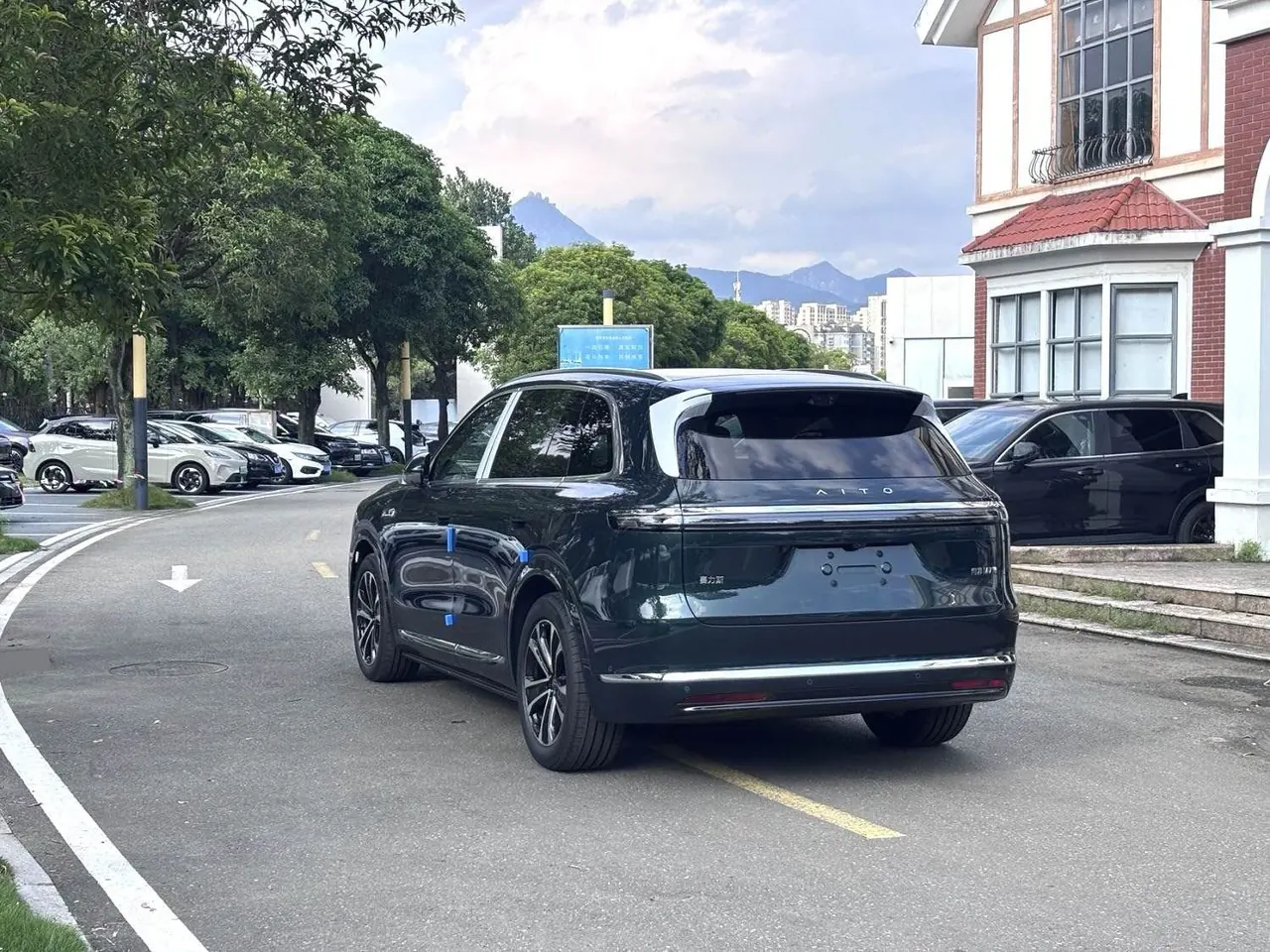 AITO 2026 AITO M7 Pure Electric Ultra Four-wheel Drive Edition 5 (192 Line Laser Radar) Automatic Gear 4