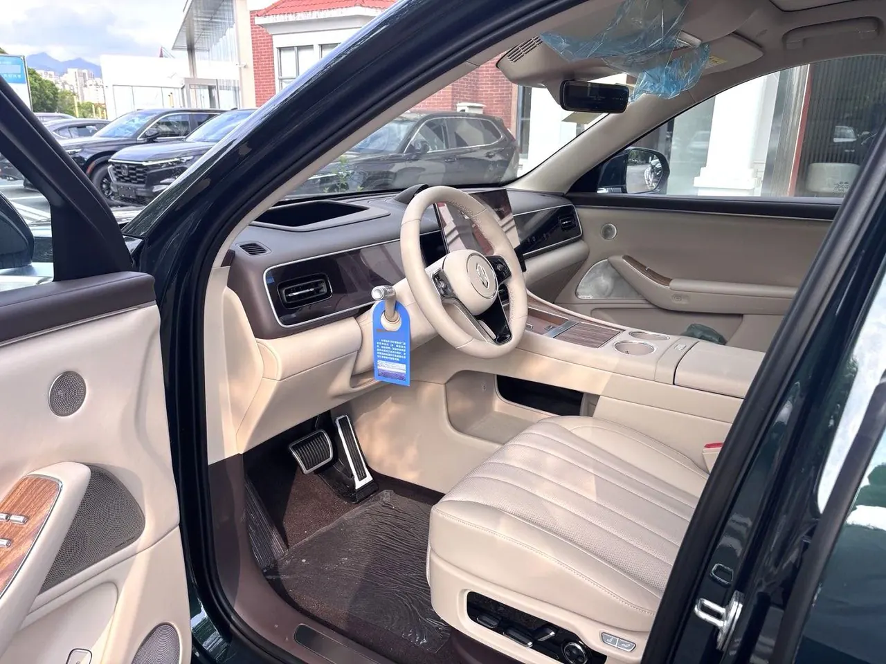 AITO 2026 AITO M7 Pure Electric Ultra Four-wheel Drive Edition 5 (192 Line Laser Radar) Automatic Gear 7