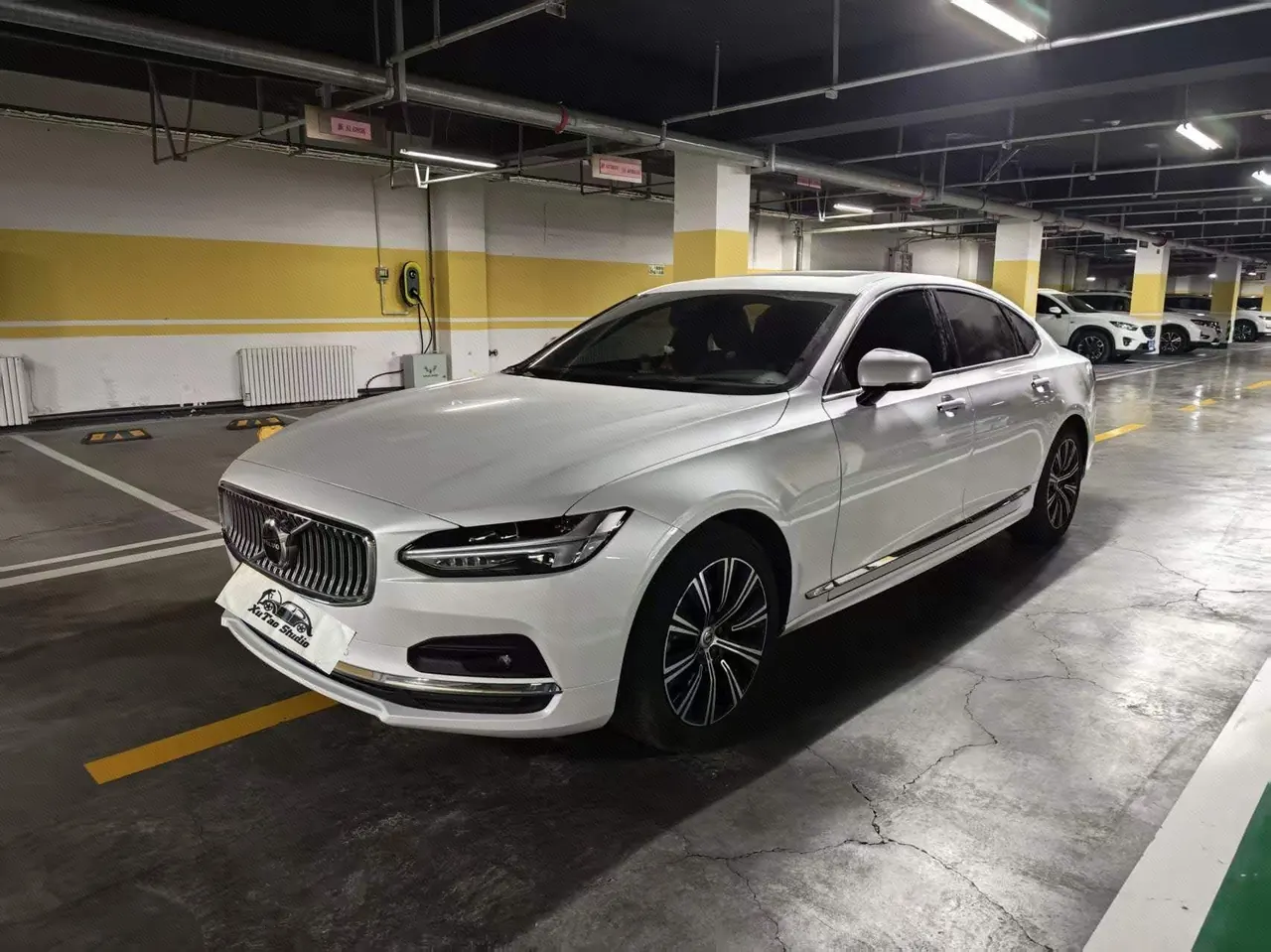 Volvo 2021 S90 48V 2.0T B5 Zhiyuan Deluxe Edition Automatic Gear - View 1