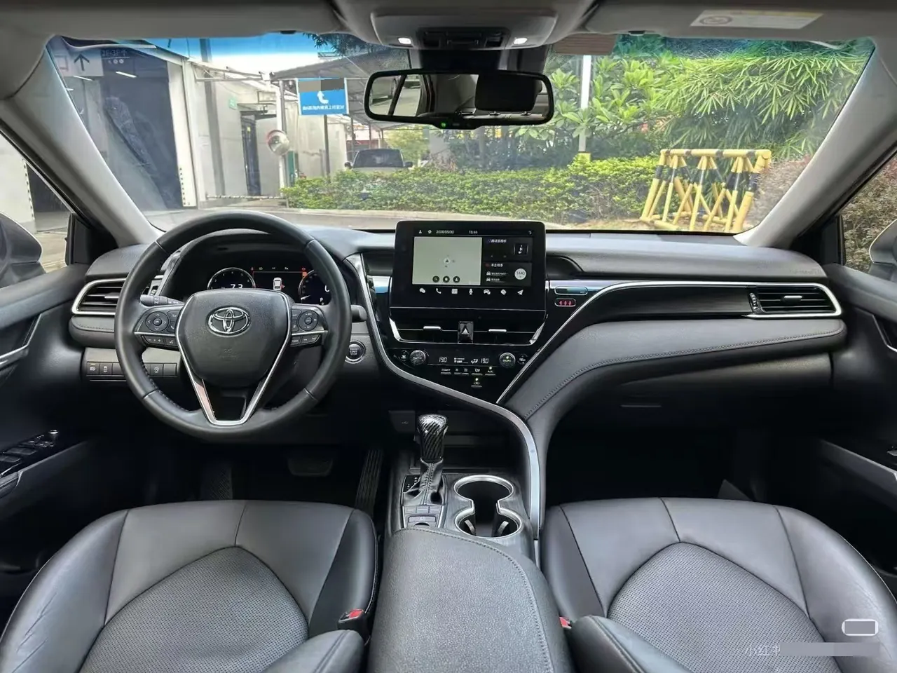 Toyota 2021 Camry 2.5G Deluxe Edition Automatic Gear 4
