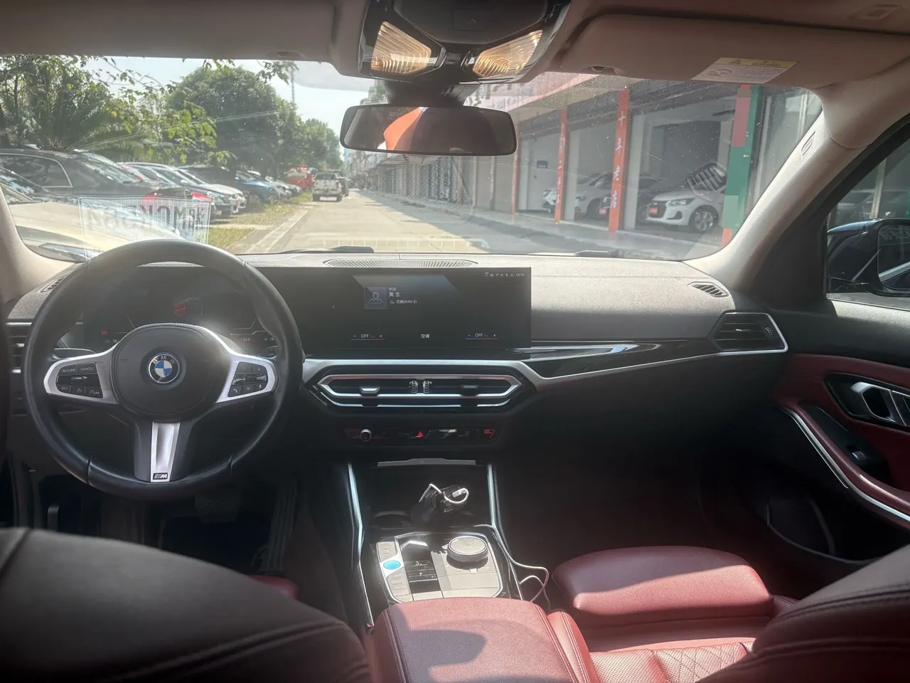 BMW 2022 i3 eDrive 35L automatic gear 10